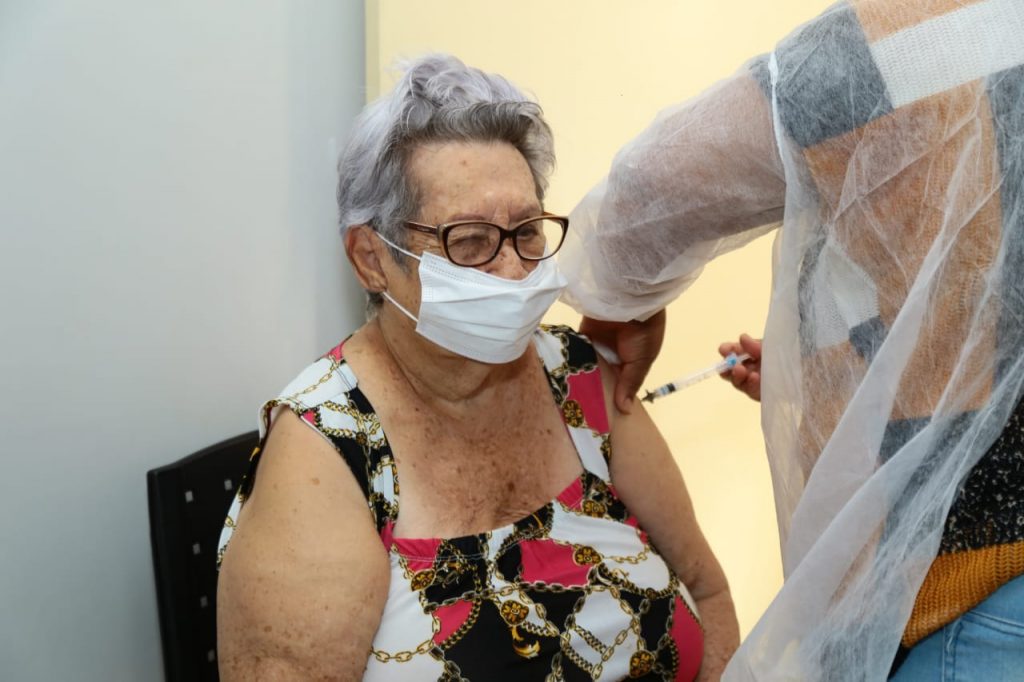 Aparecida de Goiânia já aplicou mais de 73 mil doses de vacina contra Influenza e Sarampo. Campanha de vacinação termina no dia 3 de junho 