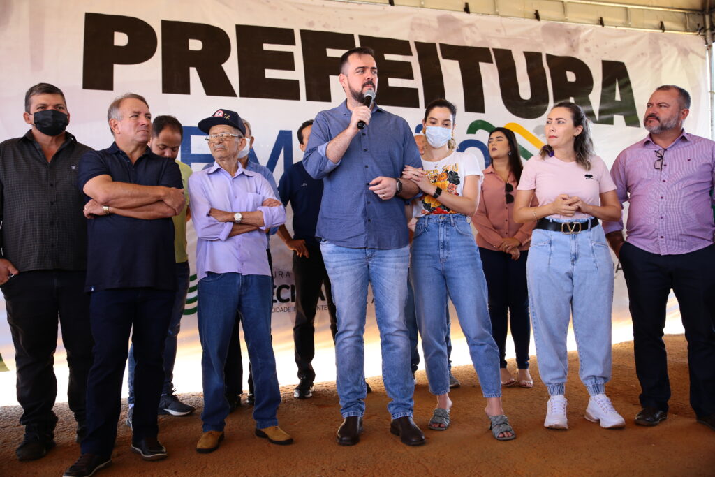 Gustavo e Vilmar lançam Prefeitura em Ação na Cidade Satélite São Luiz 1 LANCAMENTO 30%C2%B0 PREFEITURA EM ACAO ENIO MEDEIROS 23