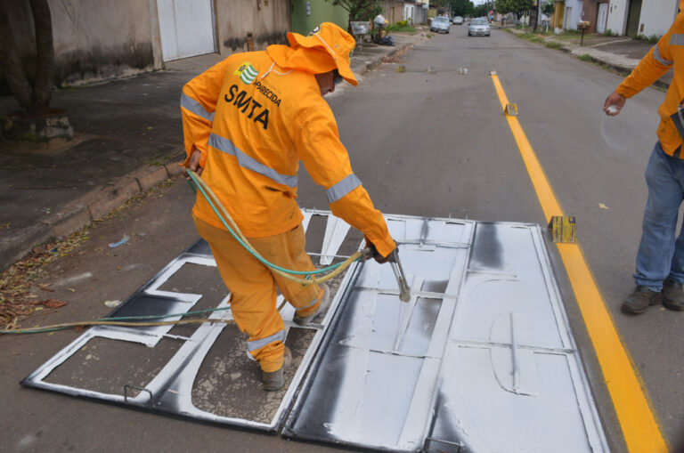 SERVICO PREFEITURA EM ACAO SINALIZACAO NOVA ERA FOTO CLAUDIVINO ANTUNES 17 SITE 4