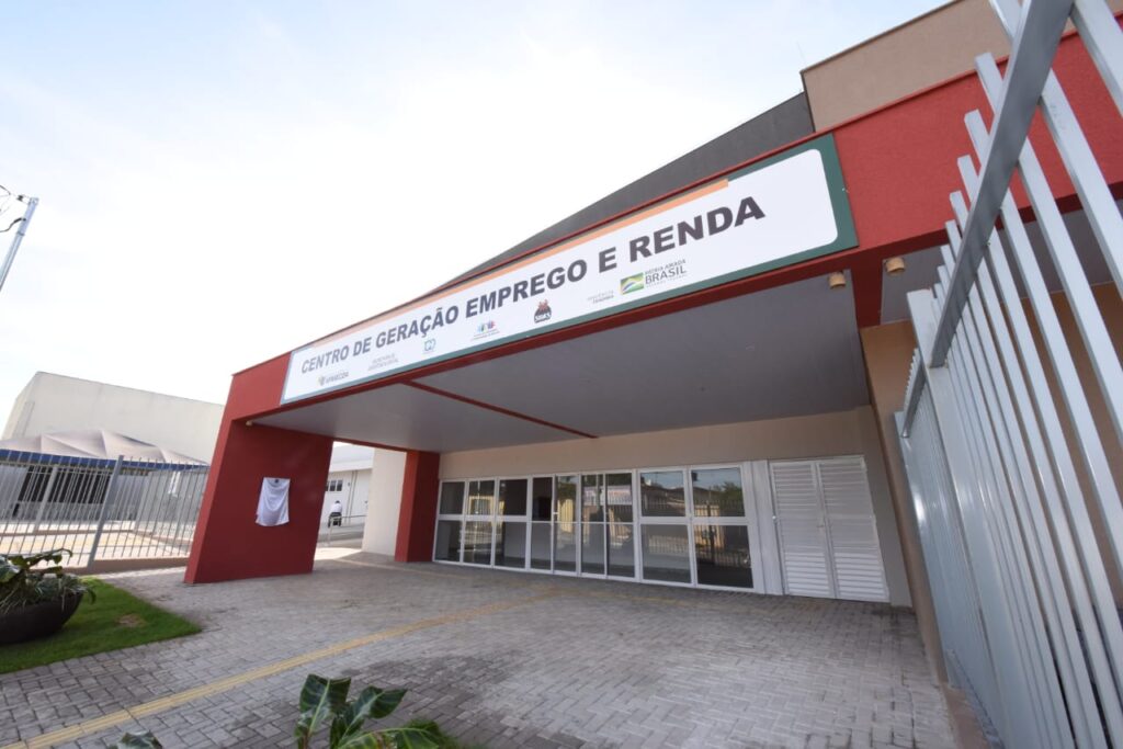 Aparecida de Goiânia cursos profissionalizantes