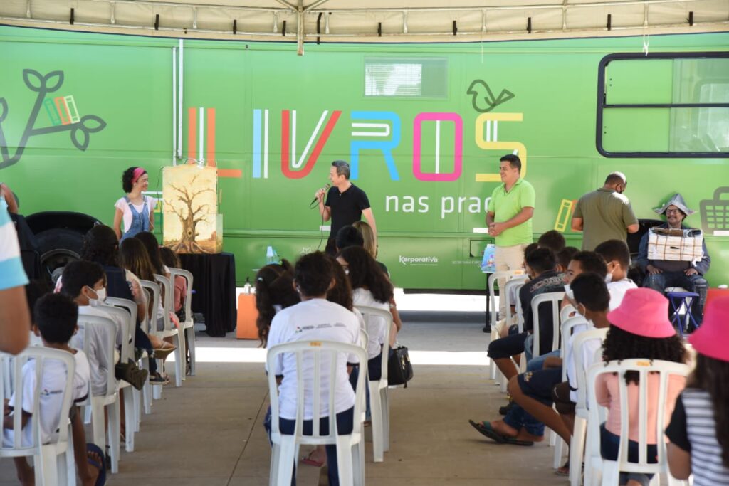 Aparecida de Goiânia recebe projeto livros nas praças