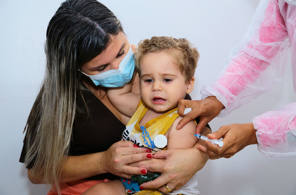 Aparecida de Goiânia já aplicou mais de 73 mil doses de vacina contra Influenza e Sarampo. Campanha de vacinação termina no dia 3 de junho 