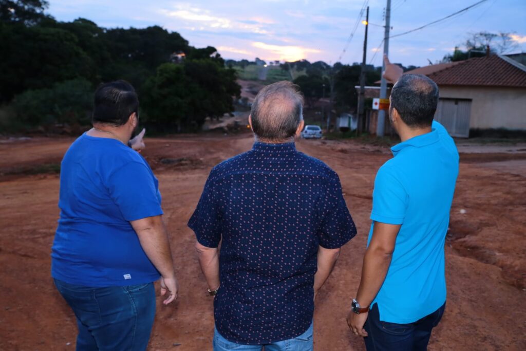 Prefeito de Aparecida de Goiânia, Vilmar Mariano, garante que o asfalto do Goiânia Park Sul será entregue até agosto