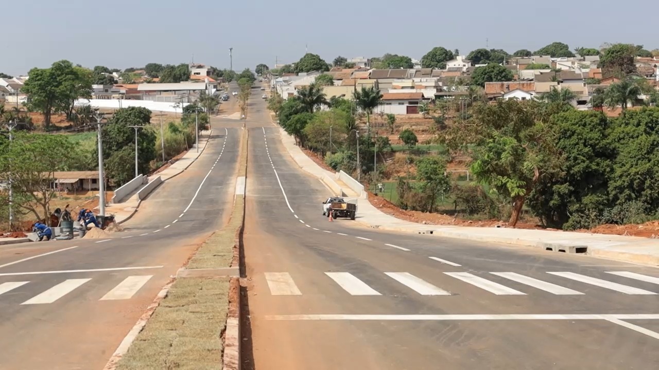 Prefeitura Municipal de Aparecida de Goiânia Aparecida inaugura nova avenida que corta a