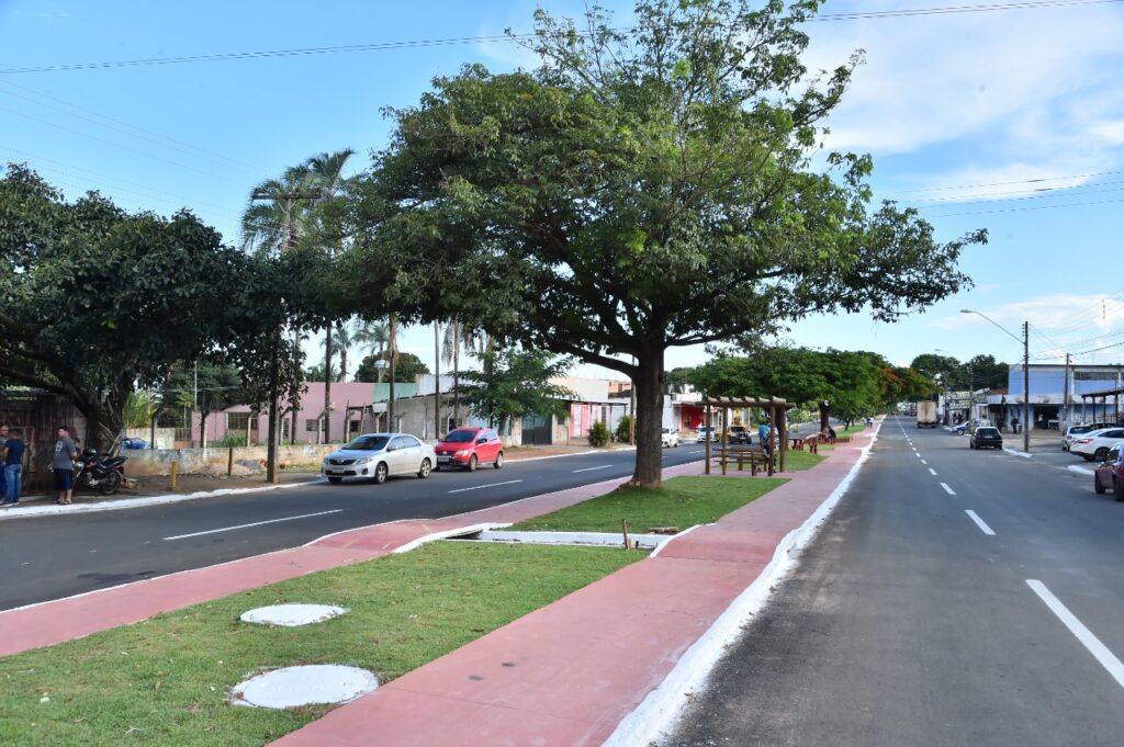 Prefeito Vilmar Mariano entrega revitalização da Avenida Flamingo em Aparecida de Goiânia