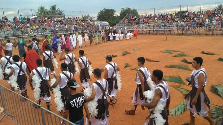 Paixão de Cristo deve reunir mais de 20 mil pessoas no clube dos Bancários  em Goiânia - via @podergoias