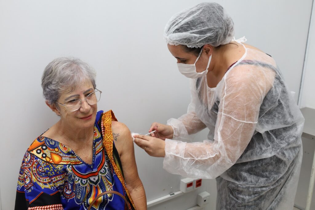 Aparecida de Goiânia vacinação bivalente contra Covid-19