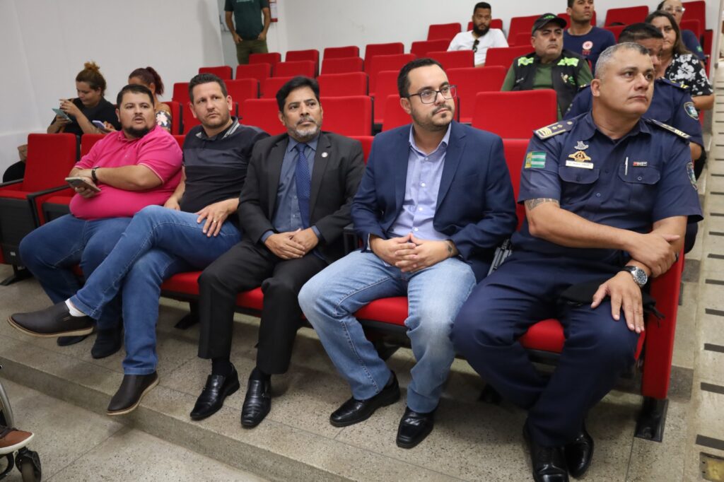 Grupo formado GCM, PM, bombeiros e policiais civis intensifica trabalho para reforçar segurança em Aparecida 7 APARECIDA DE GOIANIA GGIM 01