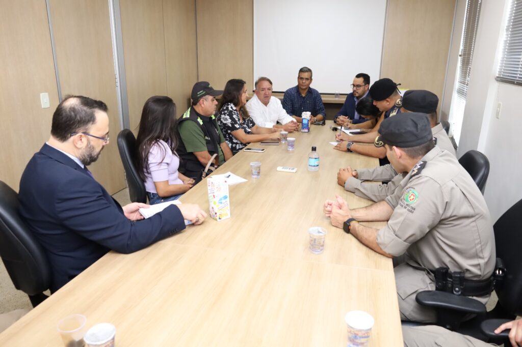 Grupo formado GCM, PM, bombeiros e policiais civis intensifica trabalho para reforçar segurança em Aparecida 5 APARECIDA DE GOIANIA GGIM 05