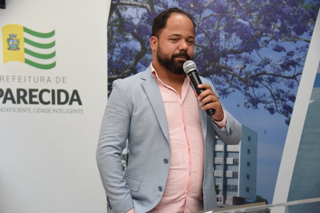 Vilmar troca secretários ligados ao deputado Alcides Ribeiro e dá posse a novos auxiliares 11 VANILSON BUENO JHONNEY MACENA
